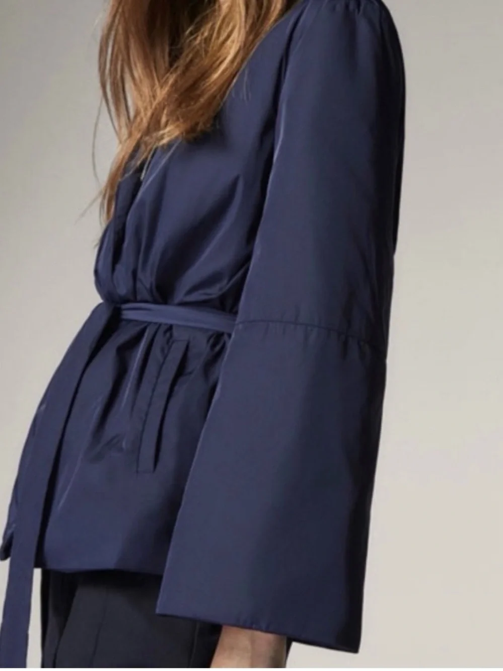 Massimo Dutti snap looking